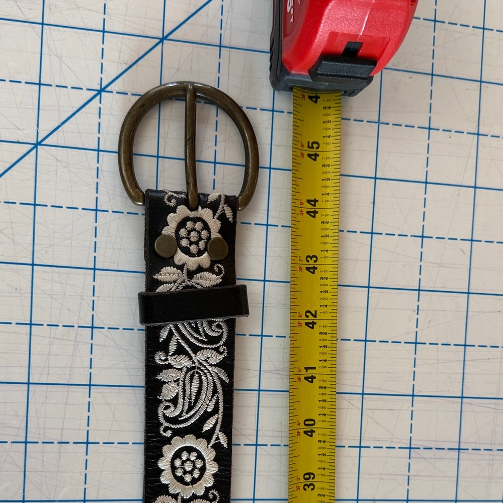 Lucky Brand Black and White Embroidered Belt - Picture 3 of 7